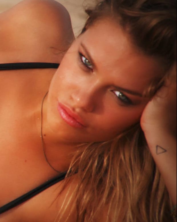 Hailey Cluason, Rookie Reveal, Hot, Sexy, Beautiful, Fun, Girls Having Fun, Sports Illustrated Swimsuit 2015, Countdown to Swimsuit 2015 (image)